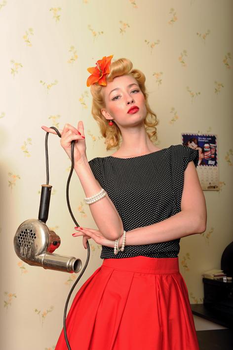 Vintage-Frisur von Madame Käthe in Leipzig-Plagwitz